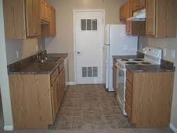 904 Kasper St in Bellevue, NE - Foto de edificio - Building Photo