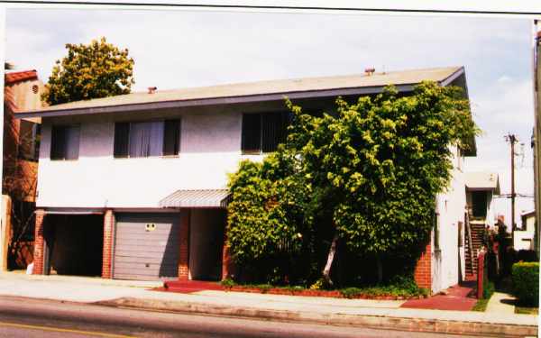 4307 E 4th St in Long Beach, CA - Building Photo - Building Photo