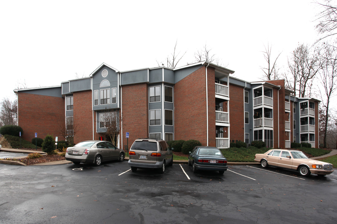 Kings Grant Retirement in Statesville, NC - Building Photo