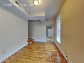 1393 Indianola Ave in Columbus, OH - Building Photo - Building Photo