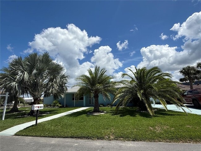 3181 Gulf Winds Cir in Hernando Beach, FL - Building Photo - Building Photo