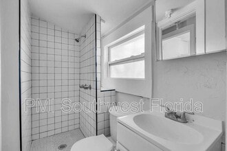 1016 10th Ave W in Bradenton, FL - Building Photo - Building Photo
