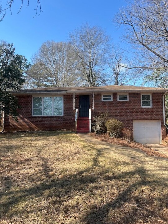 3787 Redwing Cir in Decatur, GA - Building Photo