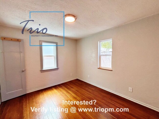 property at 1045 W 8th Alley