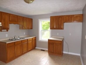 1219 N Henry St in Morristown, TN - Building Photo - Building Photo