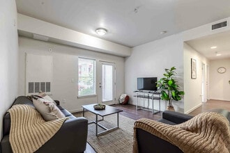 Villas in Denver, CO - Building Photo - Building Photo