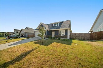 717 Taliaferro Trl in Springtown, TX - Building Photo - Building Photo