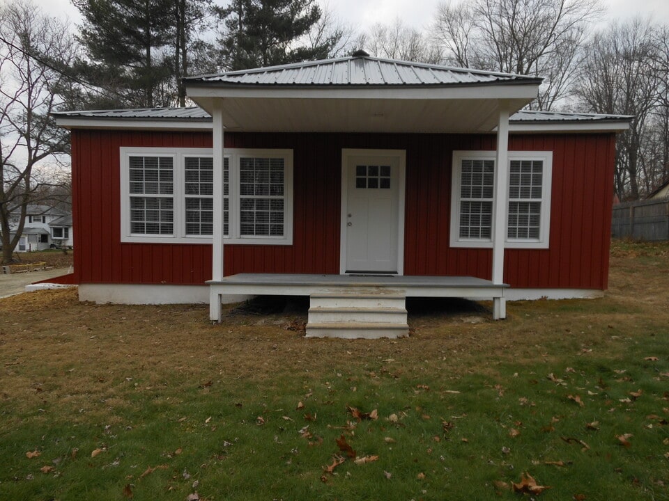 1871 Blue Ball Rd in Elkton, MD - Building Photo