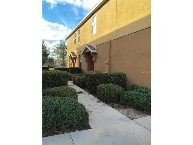 3960 Pemberly Pines Cir in St. Cloud, FL - Building Photo
