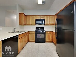 24319 Strong Pine Dr in Huffman, TX - Building Photo - Building Photo