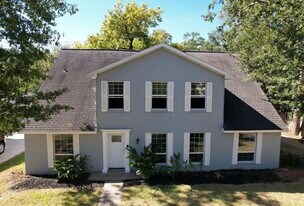 17715 Loring Ln in Spring, TX - Building Photo