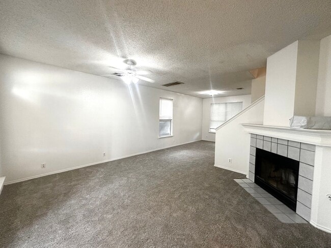 512 Dusty Leather Ct in Pflugerville, TX - Building Photo - Building Photo