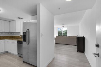 520 SE 5 Ave in Fort Lauderdale, FL - Building Photo - Building Photo