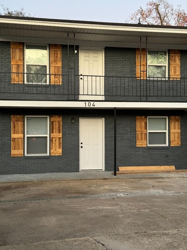 property at 104 Park Row Ave