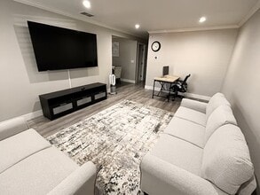 1569 Hillmont Ave in San Jose, CA - Building Photo - Building Photo