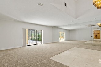 10206 Lakeview Dr in New Port Richey, FL - Building Photo - Building Photo