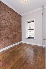 314 E 106th St in New York, NY - Building Photo - Building Photo
