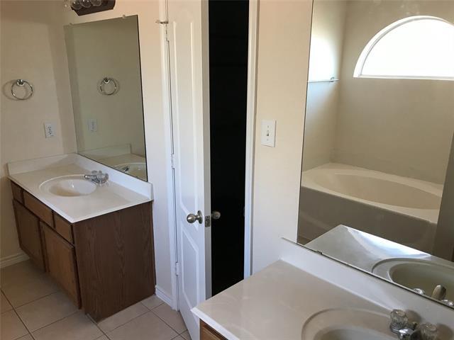 13121 Evergreen Dr in Fort Worth, TX - Building Photo - Building Photo
