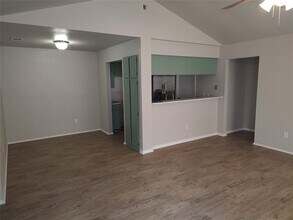 7105 Treasure Cove in Austin, TX - Building Photo - Building Photo