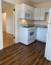 7606 N 2nd St, Unit N. 2nd in Machesney Park, IL - Building Photo - Building Photo