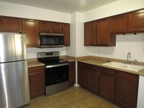 2915 Flintridge Way in Colorado Springs, CO - Building Photo - Building Photo