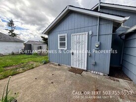 3556 SE Gladstone St in Portland, OR - Building Photo