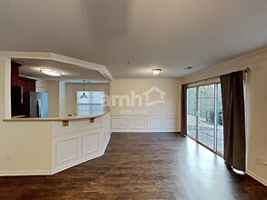 325 Balaban Cir in Woodstock, GA - Building Photo - Building Photo