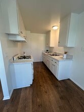 15622 Pasadena Ave, Unit 14 in Tustin, CA - Building Photo - Building Photo