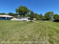 8 Thomas Rd NE photo'