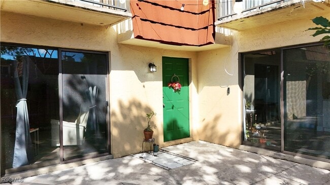 5223 Cedarbend Dr in Ft. Myers, FL - Building Photo - Building Photo