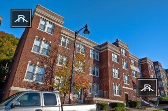 1715 Commonwealth Ave in Boston, MA - Building Photo - Building Photo