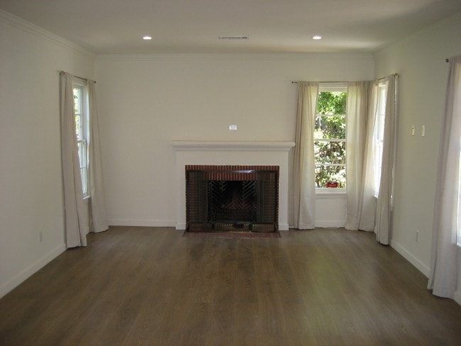 838 14th St, Unit Frnt in Santa Monica, CA - Building Photo - Building Photo