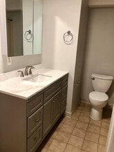 39 Parlin St, Unit 203 in Everett, MA - Building Photo - Building Photo