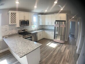 17 Harvard Ter, Unit 2 in Boston, MA - Building Photo - Building Photo