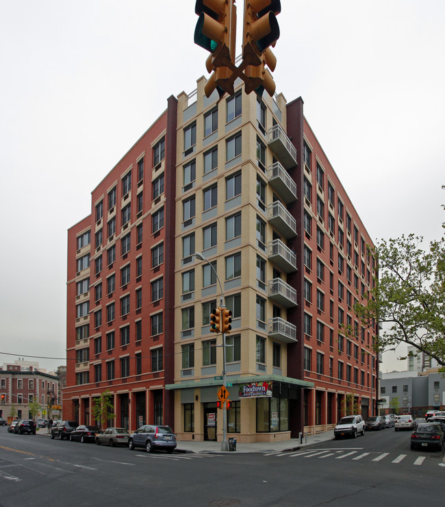 La Terraza in Bronx, NY - Building Photo - Building Photo