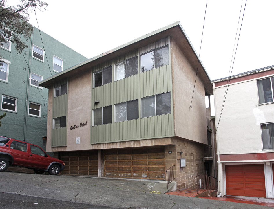 Arbor Crest in Oakland, CA - Building Photo