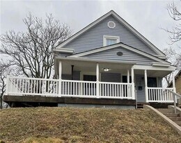 242 N Valley St in Kansas City, KS - Building Photo