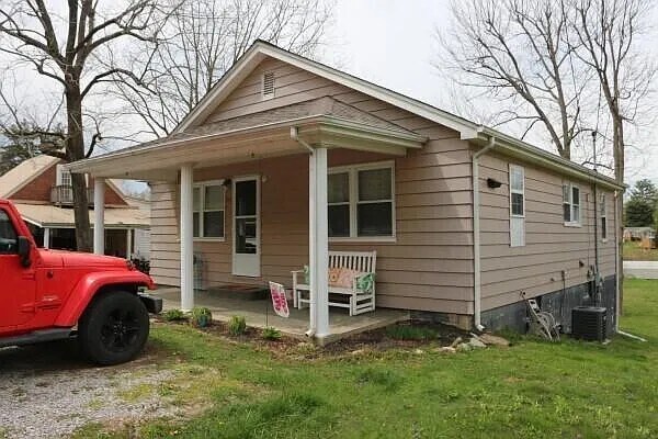 799 Old Corbin Pike Rd in Williamsburg, KY - Building Photo