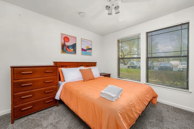 2505 Livingston Ave
