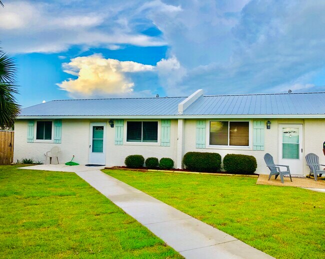 5204 Beach Dr Apartments and Nearby Panama City Apartments For Rent Panama City, FL