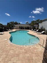 6433 Baytown Dr in Sarasota, FL - Building Photo - Building Photo