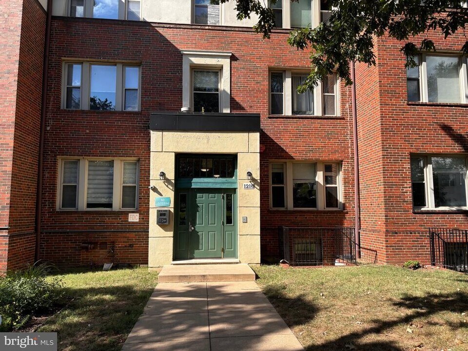1218 Perry St NE in Washington, DC - Building Photo
