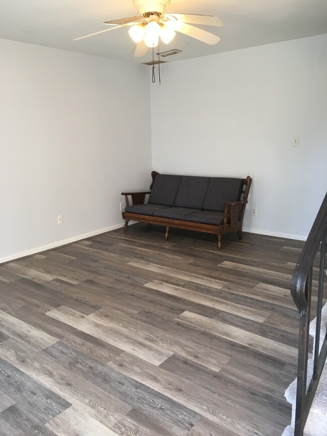 103 Ramsey St