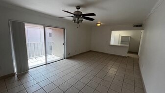 7735 SW 86th St, Unit E407 in Miami, FL - Building Photo