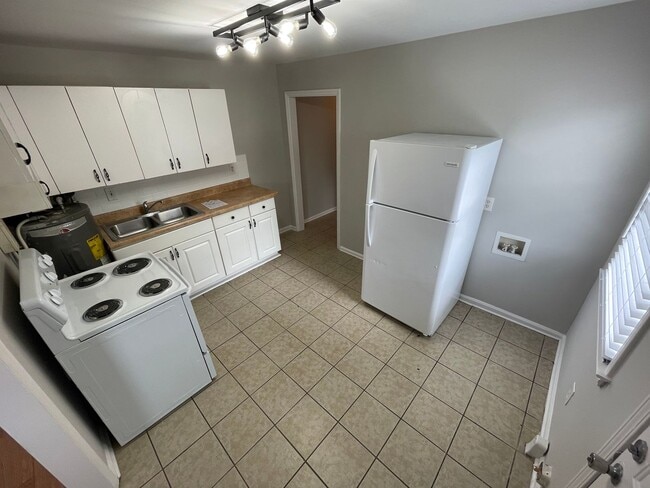 property at 3403 Reid Ave