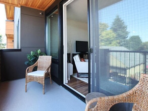 Madison at Sellwood in Portland, OR - Building Photo - Building Photo