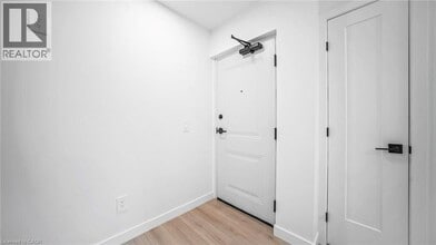 31 Mill St in Kitchener, ON - Building Photo - Building Photo