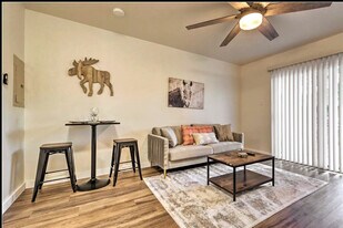 4191 W 7th St in Little Rock, AR - Building Photo