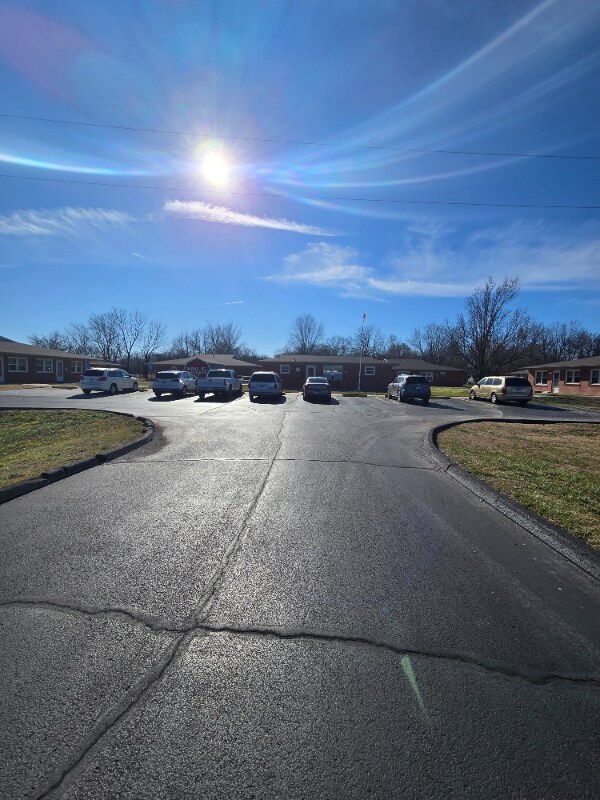 400 E High St in Sarcoxie, MO - Building Photo - Building Photo