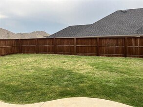 9209 Terrel St in Lantana, TX - Building Photo - Building Photo